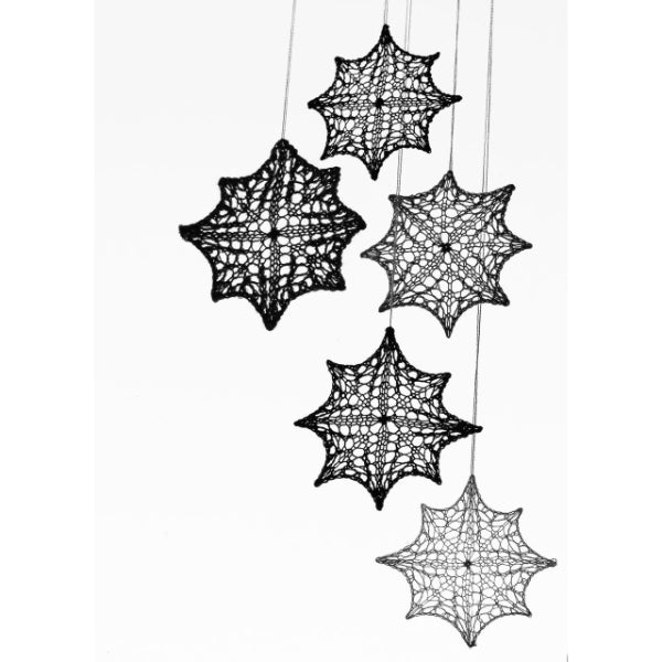Freeze pattern - knitted snowflakes