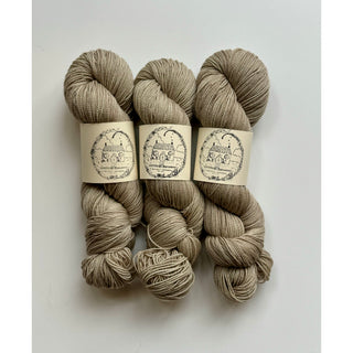 A Knitter's Homestead Sock Yarn - Linen