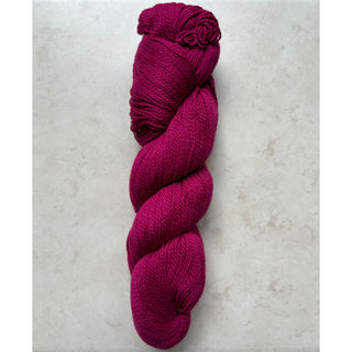 Illimani Sabri yarn in Mulberry