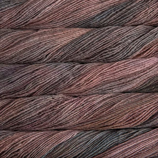 Malabrigo Worsted yarn in Polvoriento
