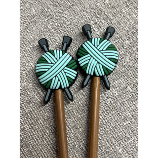Yarn and Needles - Green
