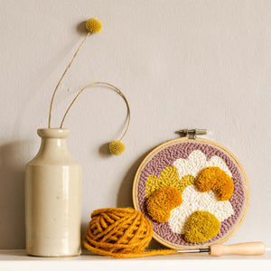 Daisies punch needle and tufting kit
