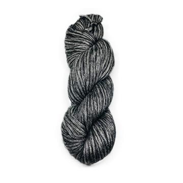 skein of Illimani Amelie yarn in Charcoal