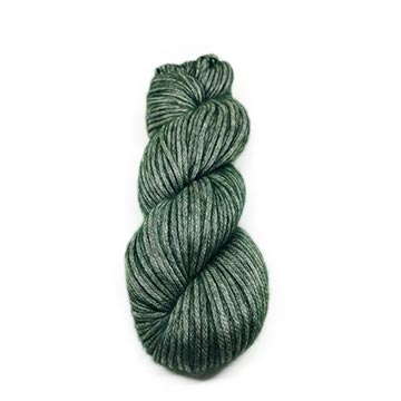 Illimani Amelie yarn in Hunter Green