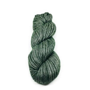Illimani Amelie yarn in hunter green