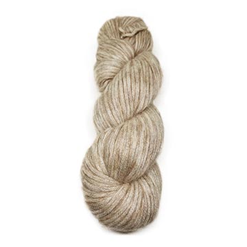 a hank of Illimani Amelie yarn in Sand