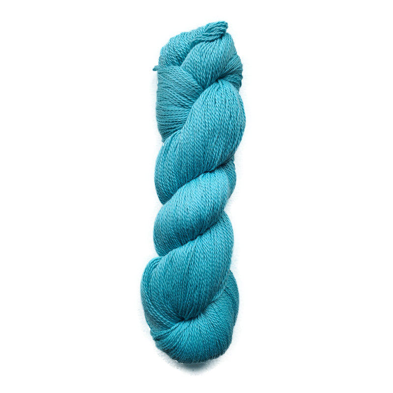 Illimani Sabri in Aqua