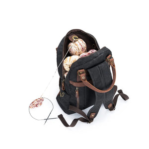 Della Q Makers Backpack open