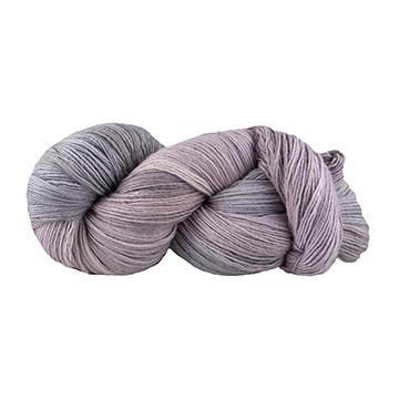 Manos Fino yarn in Mother of Pearl