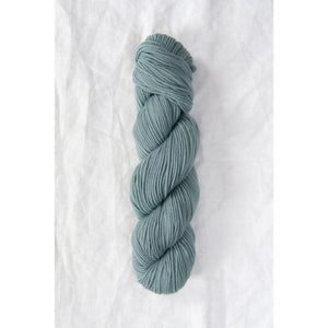 quince and co chickadee yarn in birds egg