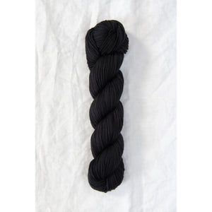 quince and co chickadee yarn in crow
