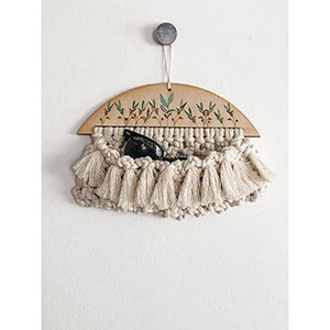 example of a semi-circle loom using macrame
