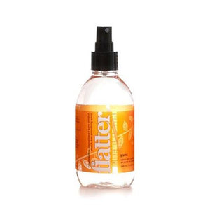 Soak Flatter smoothing spray in Yuzu