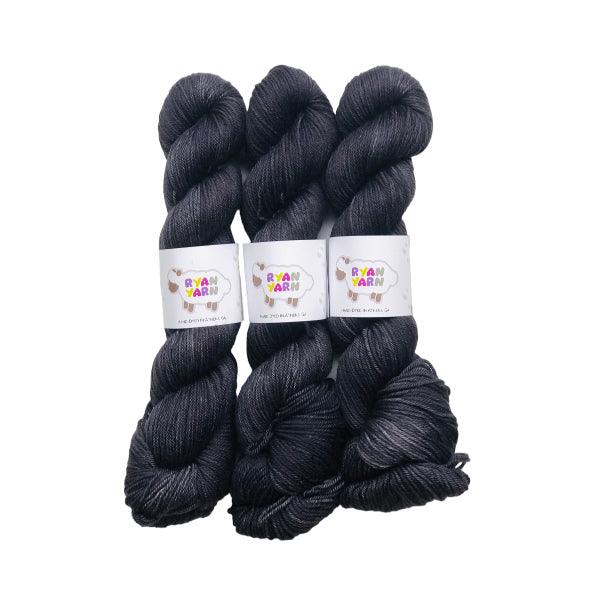 Ryan Yarn Plump DK in Void