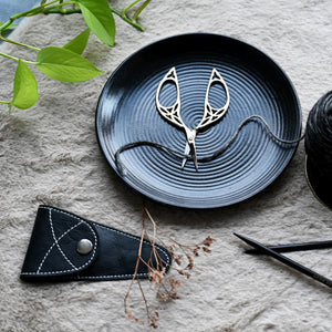 lantern moon scissors in leather case