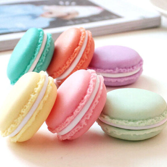 Macaron cookie box in multiple colors
