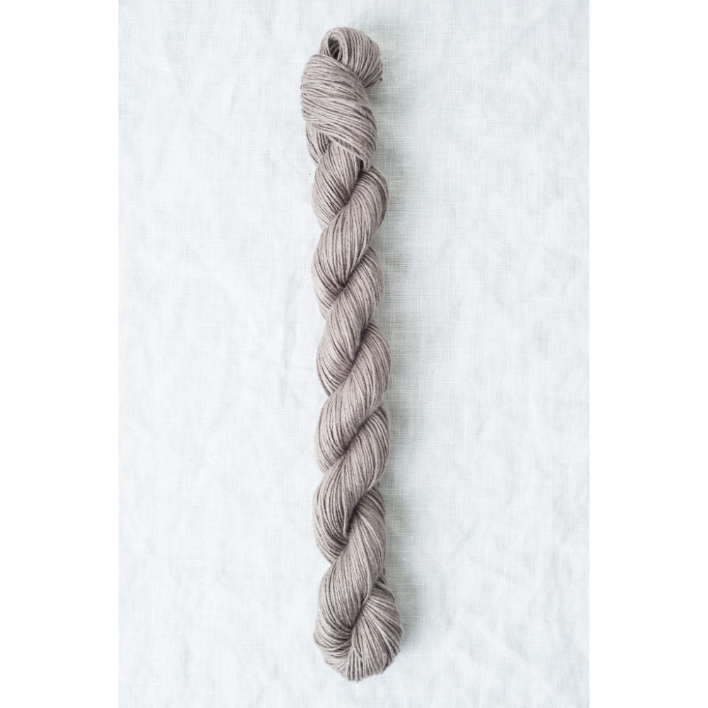 Quince and Co Sparrow linen yarn in truffle